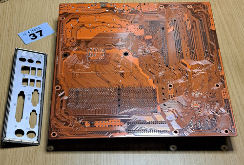 FOXCONN WINFAST 6100K8MA-RS - Desktop PC Motherboard - Socket 939 - DDR400 - MicroATX