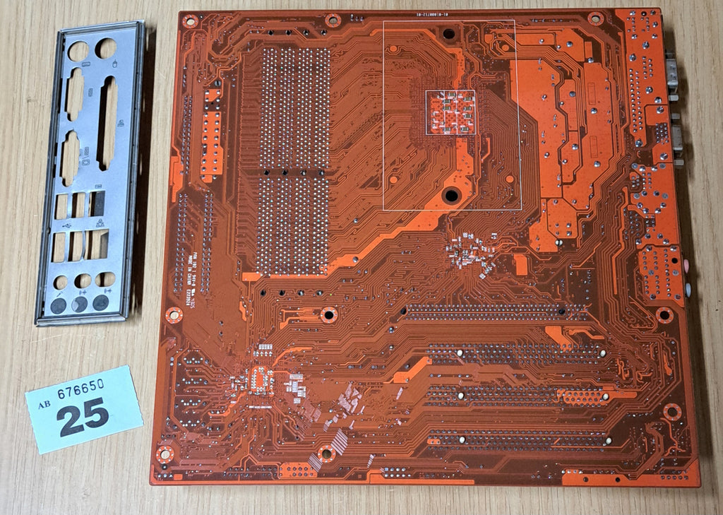 FOXCONN WINFAST 6150K8MA-RS - Desktop PC Motherboard - Socket 939 - DDR400 - MicroATX